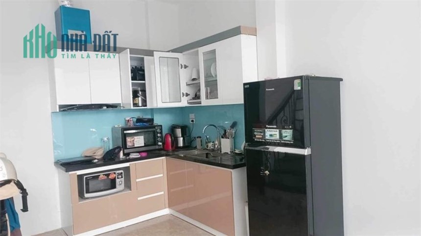 NHÀ MỚI Ngọc Thụy 35 mv  4  tầng giá 3.6 tỷ
Ngõ nông,30m là ô tô tránh