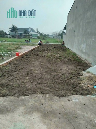 CHÍ VỚI 1 TÝ 350 T ,SƠ HỨU NỀN ĐẤT THỔ CƯ 2 MẶT TIỀN ,5X25,2 .CÔNG NHẬN 126M THÔ CƯ ,SỔ HỒNG CHÍNH