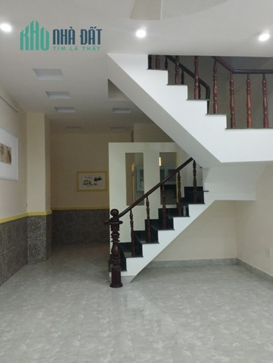 Bán nhà mới 2 tầng Quận 6 Tân Hòa Đông gần 40m2 chỉ 3 tỷ hơn.