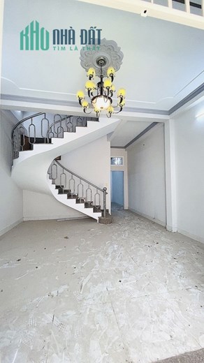 bán nhà hẻm xe hơi 5m - 2 lầu - 63m - 5 x 12 - Phường 6 Gò Vấp - 1 trệt, 1 lầu. Gồm sân để xe,