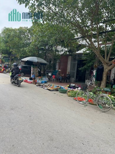 Bán lô đất 100m2 mặt tiền 5m mặt đường Lũng buôn bán cực tốt