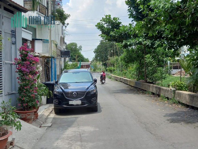 Bán nhà thạnh xuân 24 phường THẠNH XUÂN Q.12, 4 tầng, vuông đẹp, chỉ 6.x tỷ