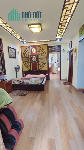 Bán Nhà Phố Trích Sài 73/89m2 x 4 tầng, 4 phòng ngủ khép kín full nội thất sang trọng, sát Hồ Tây,