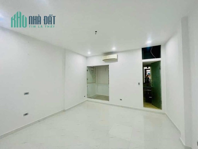 BÁN NHÀ DƯƠNG QUẢNG HÀM ,TRUNG TÂM CẦU GIẤY ,PHÂN LÔ Ô TÔ VÀO