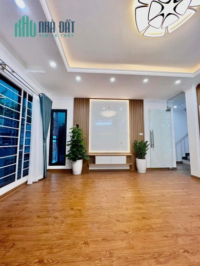 Bán nhà phố Thọ Lão, ngõ rộng 3m, nhà mới, Kd căn góc, 30m,5T, 4.8 tỷ