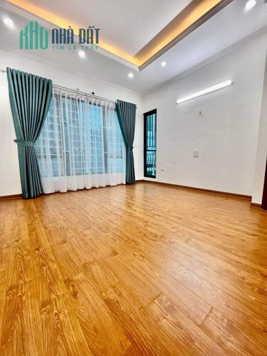 Bán nhà phố Thọ Lão, ngõ rộng 3m, nhà mới, Kd căn góc, 30m,5T, 4.8 tỷ