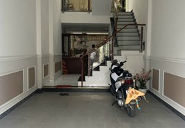 Nhà hẻm xe hơi Huỳnh Tấn Phát Q7 , 4pn ,5 wc , sân thượng