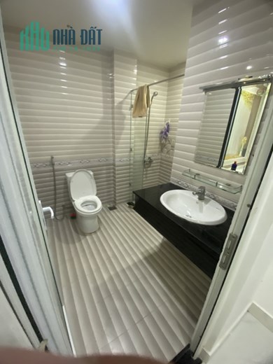 Nhà hẻm xe hơi Huỳnh Tấn Phát Q7 , 4pn ,5 wc , sân thượng
