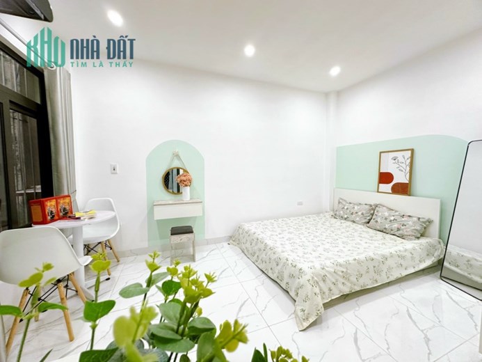 CHO THUÊ PHÒNG TRỌ 25M2 CHỈ 3.5TR-4TR TẠI KIM GIANG HOÀNG MAI có ban công - pccc - full đồ. sạch