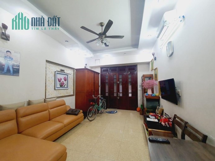 Bán nhà Yên Hòa, Cầu giấy, nhà đẹp, gần phố, 32m2, Giá siêu rẻ.