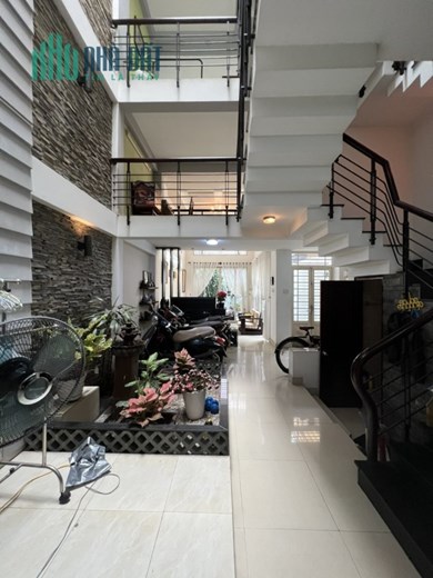 [QUẬN 5] Bán nhà Trần Hưng Đạo, phường 2, 48m2 5 tầng nhỉnh 6 tỷ