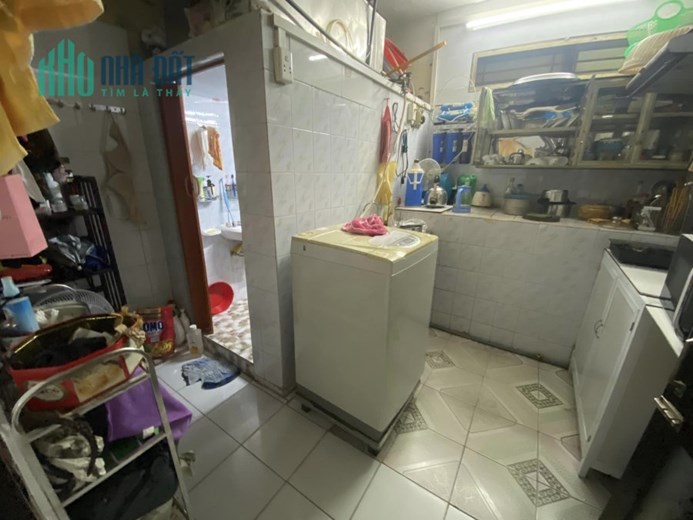 Bán Căn Hộ Tập Thể 8/3 Hai Bà Trưng 45m2 tầng 1, 1 phòng ngủ đầy đủ công năng, Khách mua ở ngay chỉ