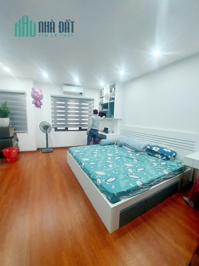 Bán nhà Trần Cung - Cạnh cây xăng - 35m2 x 5 Tầng - 4,2 tỷ (Có ra lộc) - 50m ra phố