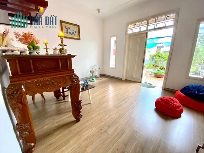 Siêu Phẩm! Bán nhà 3 tầng MT Lê Thanh Nghị cạnh Tiểu La. Nhà Đẹp - Kiên Cố - Ở Ngay.