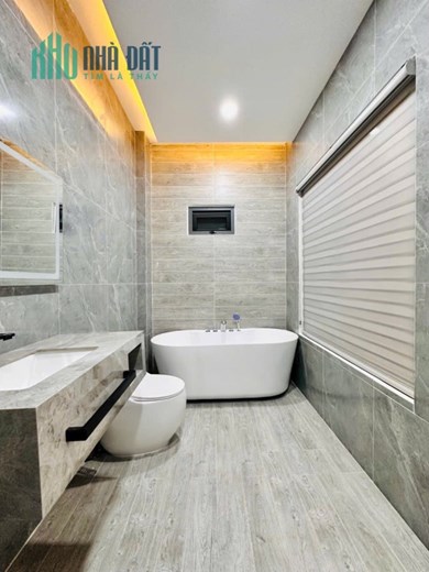 NHÀ SIÊU ĐẸP ĐƯỜNG NGUYỄN TƯ GIẢN-P12 GÒ VẤP-CHỦ GIẢM MẠNH CÒN 9 TỶ-TẶNG FULL NỘI THẤT CAO CẤP.