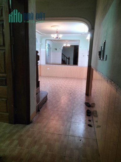 Bán nhà Trần Quốc Hoàn, Cầu Giấy. 55m2; 4 tầng; MT 5.5m; giá: 15 tỷ