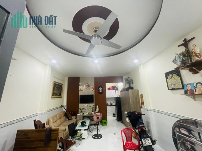 ‼️‼️‼️Áp lực.. Bán Gấp nhà đúc 2 tầng, BTCT- Đ. Nguyễn Văn Quá. Chợ Cầu Q12. 💰3x tỷ..