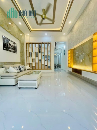 Bán nhà Lê Văn Thọ, gần mặt tiền, 4.4x15m, 3 tầng BTCT nhà mới chỉ 6 tỷ nhỉnh