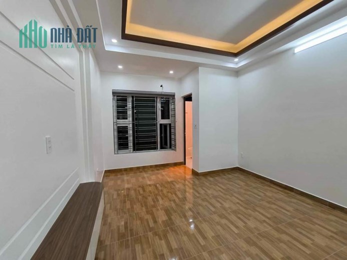 Bán căn nhà 4 tầng tái định cư Đằng Lâm diện tích 88 M sân cổng giá 5ty250