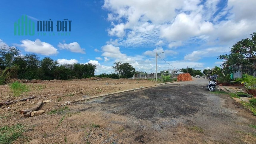 ĐẤT CHÍNH CHỦ - GIÁ TỐT - Cần Bán Nhanh 2 Lô Liền Kề Tại KDC Lê Thìn- k1, Phường 10, TP. Sóc Trăng