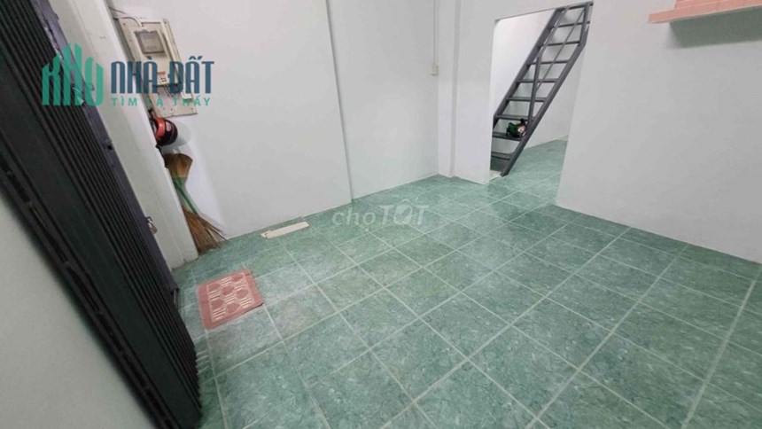 💥 Nhà nguyên căn đường Sư Vạn Hạnh, 2 tầng 5PN, 10 tr/th