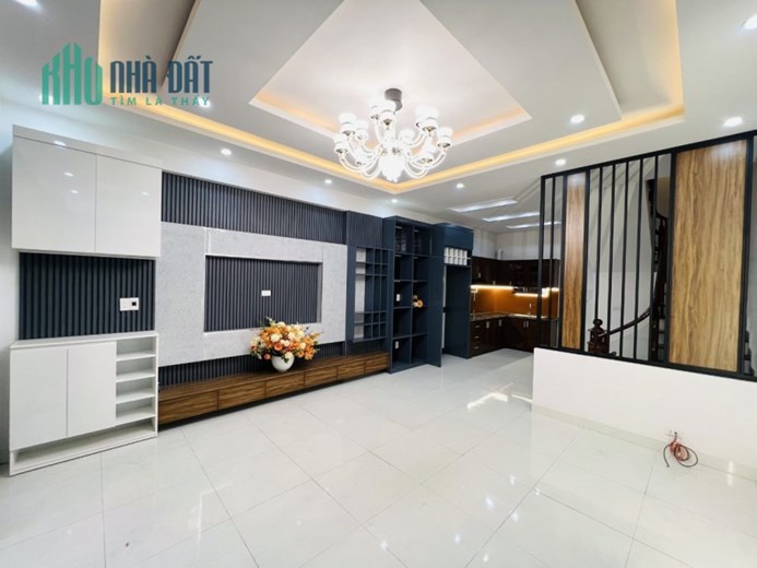 Bán nhà 4 tầng Ngô Gia Tự Đằng Lâm Hải An diệ tích  45M oto tận nhà giá 3ty050