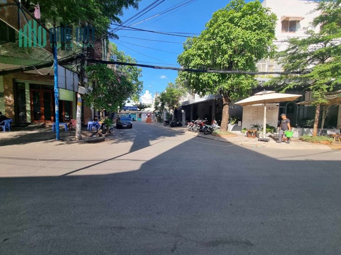 Q7 NHỈNH 3 TỶ CÓ NGAY CĂN MẶT TIỀN , CÓ THIỆT LUÔN, KINH DOANH ĐỈNH ĐA NGÀNH NGHỀ , MUA NGAY KẺO LỠ