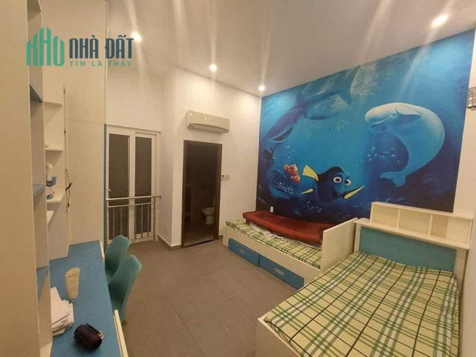 BÁN NHÀ TÂN PHÚ - KHU HIẾM NHÀ BÁN - HẺM XE HƠI - 4 TẦNG NHÀ ĐẸP LONG LANH - GIÁ CHỈ NHỈNH 8 TỶ.