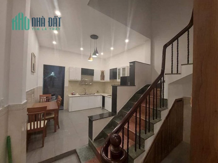 BÁN NHÀ TÂN PHÚ - KHU HIẾM NHÀ BÁN - HẺM XE HƠI - 4 TẦNG NHÀ ĐẸP LONG LANH - GIÁ CHỈ NHỈNH 8 TỶ.