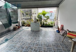 BÁN NHÀ TÂN PHÚ - XE HƠI NGỦ TRONG NHÀ - NHÀ ĐẸP MUA VÀO Ở NGAY - GIÁ CHỈ NHỈNH 7 TỶ.