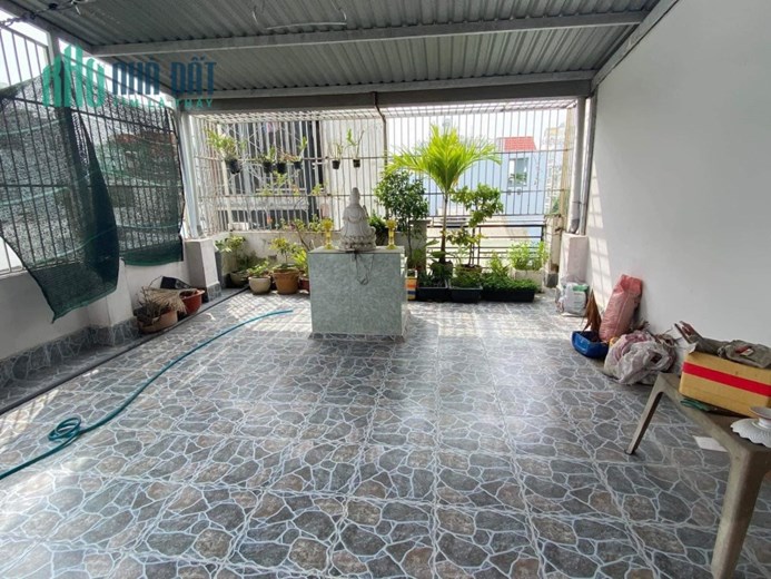 BÁN NHÀ TÂN PHÚ - XE HƠI NGỦ TRONG NHÀ - NHÀ ĐẸP MUA VÀO Ở NGAY - GIÁ CHỈ NHỈNH 7 TỶ.