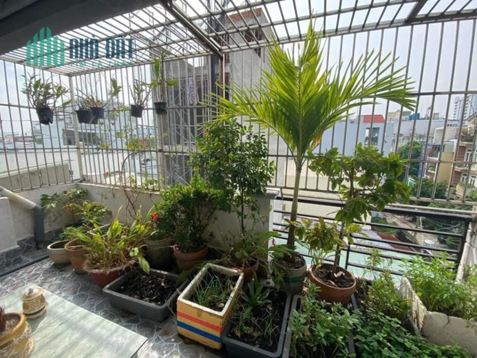 BÁN NHÀ TÂN PHÚ - XE HƠI NGỦ TRONG NHÀ - NHÀ ĐẸP MUA VÀO Ở NGAY - GIÁ CHỈ NHỈNH 7 TỶ.