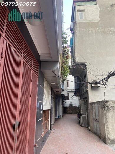 Bán nhà Cầu Giấy Dương Quảng Hàm Mới đẹp chỉ 3,5 tỷ Ngõ thông tứ phía Kinh doanh