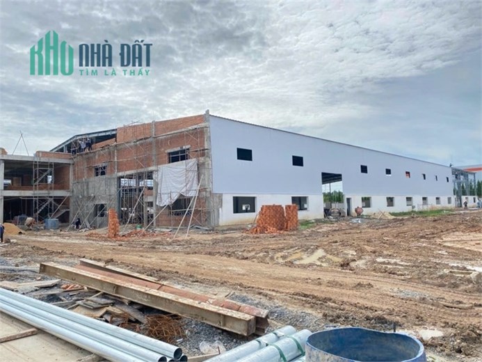 nhà xưởng sản xuất với diện tích, SX theo tiêu chuẩn QĐ KCN, hạ tầng hoàn thiện SX liền