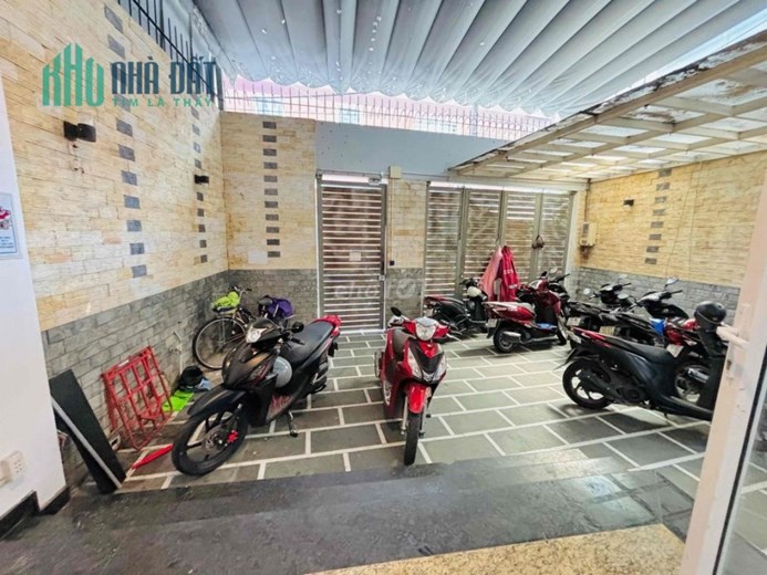 Cho thuê MBKD Hẻm 68 đường Út Tịch, ngang 6m, 12 tr/th