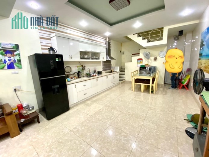 Bán nhà Mai Dịch, Cầu giấy, nhà mới, gần phố, 35m2, mặt tiền 4m, Giá siêu rẻ.