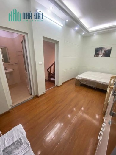 Bán nhà Nguyễn Khang, Cầu giấy, ngõ thông, ô tô, 2 mặt thoáng, 45m2, mặt tiền 4m, Giá đầu tư.