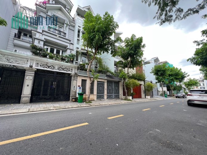 NHÀ MẶT TIỀN ĐƯỜNG SỐ KINH DOANH, 4X17M, 8.5 TỶ, TÂN PHONG, QUẬN 7
