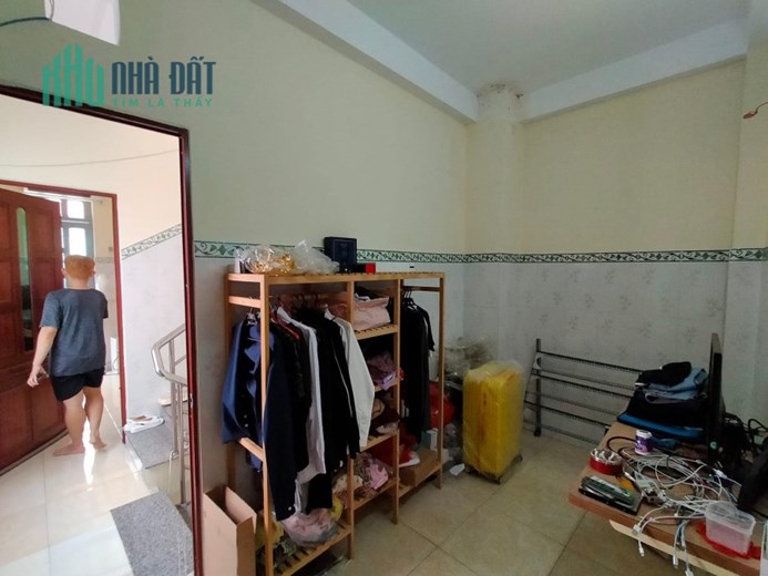 GẦN TRƯỜNG BÌNH TRỊ ĐÔNG - HẺM XE TẢI - SÁT MẶT TIỀN - GIÁP QUẬN 6 - TÂN PHÚ - 4 TẦNG - 32M2 - CHỈ