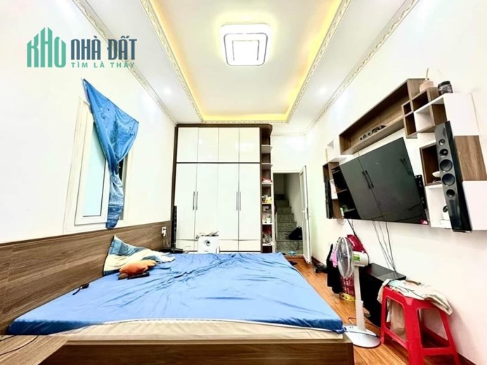 Bán nhà riêng AN TRẠCH - ĐỐNG ĐA - Ô TÔ TRÁNH - Ngõ Ba gác - NỞ HẬU - Hơn 4 TỶ