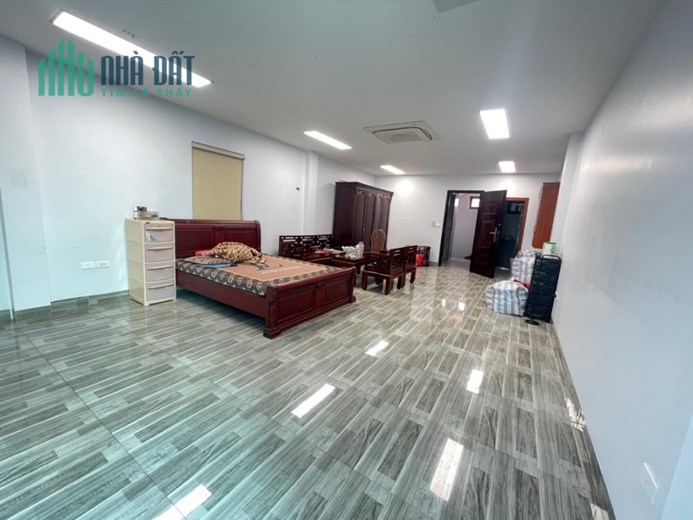 Định Công, Hoàng Mai, kinh doanh nhộn nhịp, vỉa hè oto tránh đỗ, 69m2x 8t, mt: 5.2m, 20 tỷ