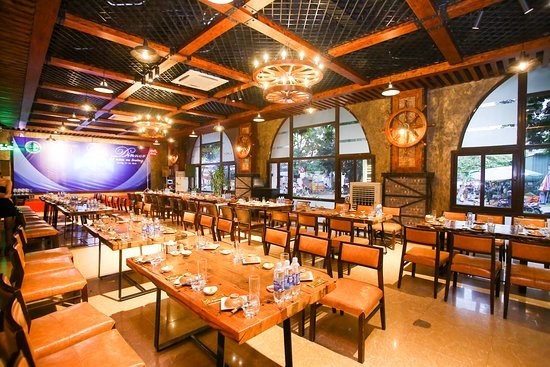 SIÊU HIẾM, MP XUÂN DIỆU, DT 330M2, MT9M,   TÒA BUIDING, DÒNG TIỀN 5 TỶ/NĂM, 45  TỶ