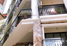 Bán tòa nhà căn hộ dịch vụ phố chùa Hà 8 tầng , lô góc , thang máy 120m2 giá 37 tỷ 5