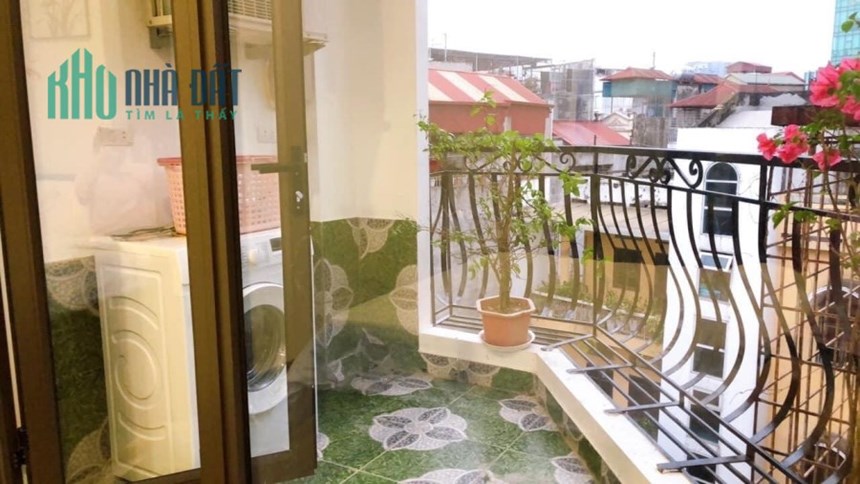 Bán tòa nhà căn hộ dịch vụ phố chùa Hà 8 tầng , lô góc , thang máy 120m2 giá 37 tỷ 5