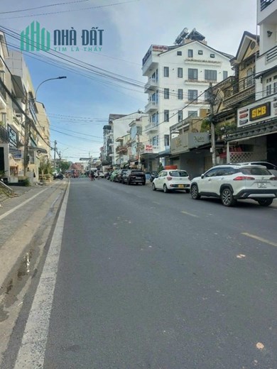 Bán Khách sạn mặt tiền đường Hai Bà Trưng, Đà lạt. Diện tích 74m, đà hoàn công, pháp lý rõ ràng, Hạ
