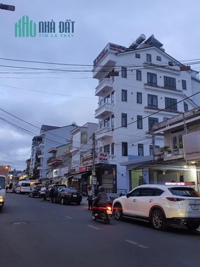 Bán Khách sạn mặt tiền đường Hai Bà Trưng, Đà lạt. Diện tích 74m, đà hoàn công, pháp lý rõ ràng, Hạ
