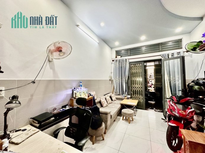 DƯỚI 6 TỶ MUA ĐƯỢC HƠN 50M2 NHÀ TRUNG TÂM QUẬN 10 - HẺM 1 SẸT - GIÁ CHỈ 5 TỶ95