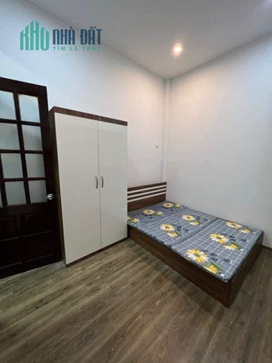 Bán nhà Đường Láng, Đống Đa, Cầu giấy, ngõ thông, lô góc, 47m2, mặt tiền 4.2m, Giá đầu tư.