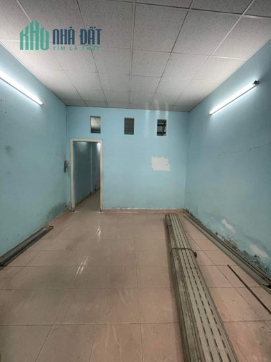 ÔNG ÍCH KHIÊM - HẺM TRƯỚC NHÀ 3M THÔNG TỨ TUNG - SỔ VUÔNG NHƯ TỜ A4 -  GẦN NHÀ THI ĐẤU PHÚ THỌ  .