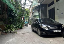 Bán nhà Phố Tây Kết 30m2 X 5 Tầng giá 5,5 tỷ Oto đỗ cửa view Sông Hồng